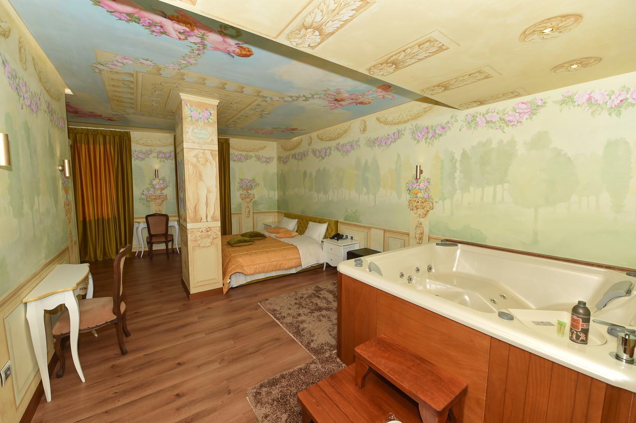 Golden Ring Hotel Farke e Madhe